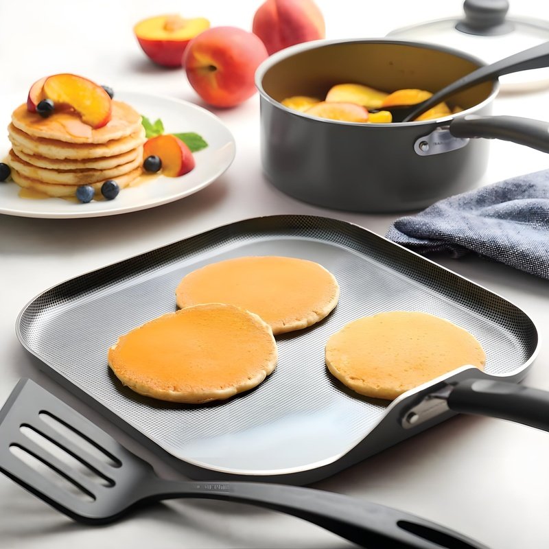 18-Piece Non-Stick Cookware Set with Silicone Handle, Dishwasher and Oven Safe