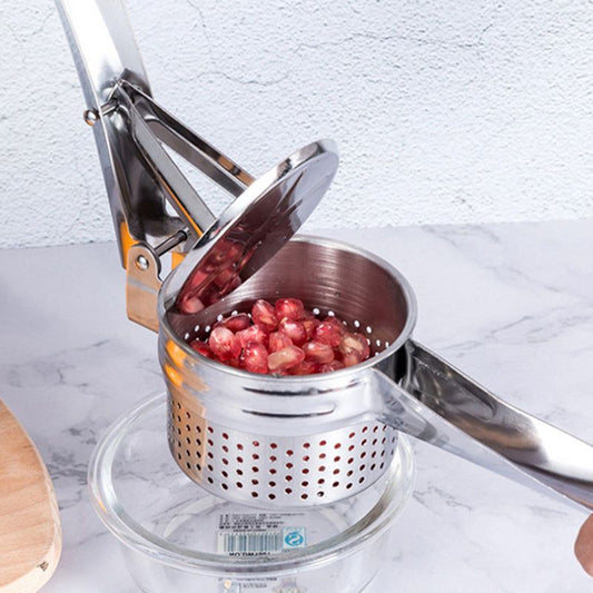 Stainless Steel Manual Juicer: Efficient Juice Extraction